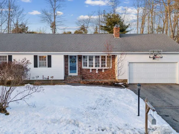 40 Bouchard Drive, Brunswick, ME 04011