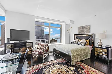 Rented by Nest Seekers International