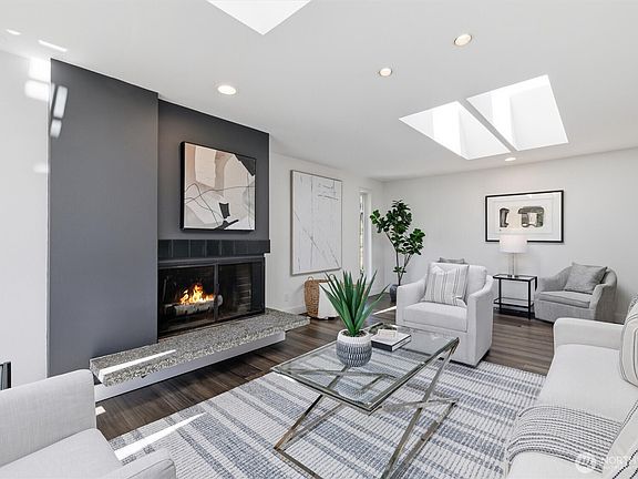 5th image of 4802 111th Avenue NE