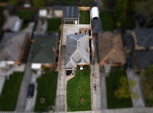 75 Cynthia Rd, Toronto, ON M6N2P8