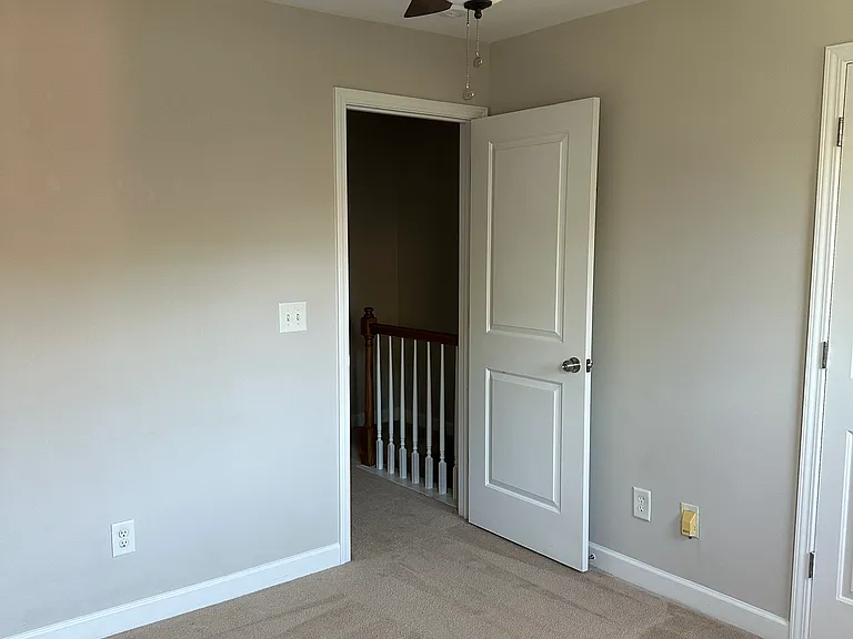 1344 Green Oaks Ln #M — Photo 16