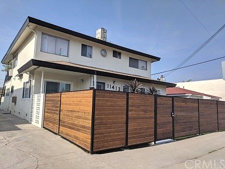 1st image of 11413 Menlo Ave