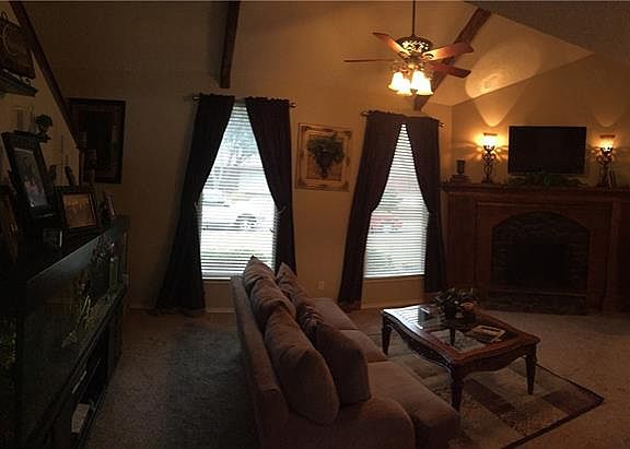 3rd image of 5100 Pearl Dr