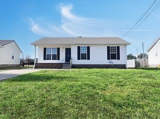 245 Waterford Dr, Oak Grove, KY 42262