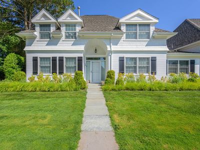 545 Hampton Rd APT 13, Southampton, NY, 11968