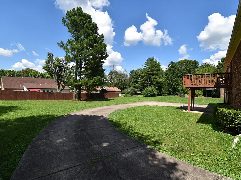 3049 Westchester Dr — Photo 34
