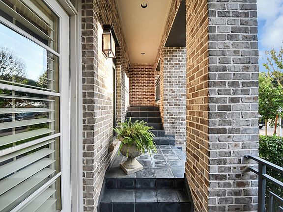 2nd image of 1406 Lake Pointe Pkwy