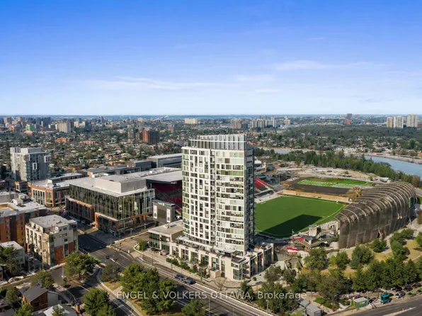 1035 Bank St #110, Ottawa, ON K1S 5K3