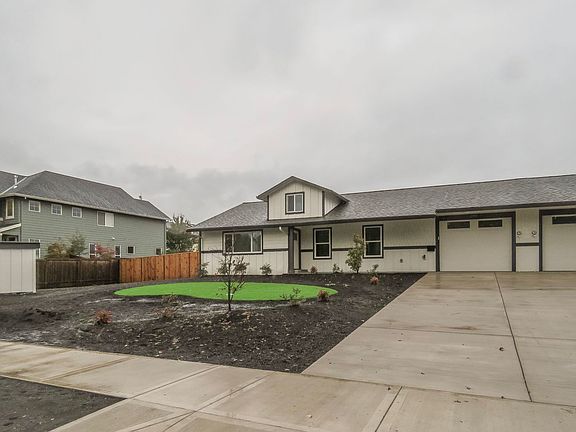 2nd image of 2900 N Crater Ln #1