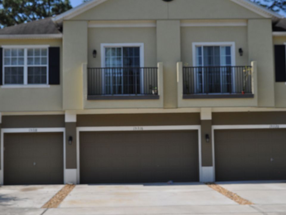1st image of 15316 Oak Apple Ct