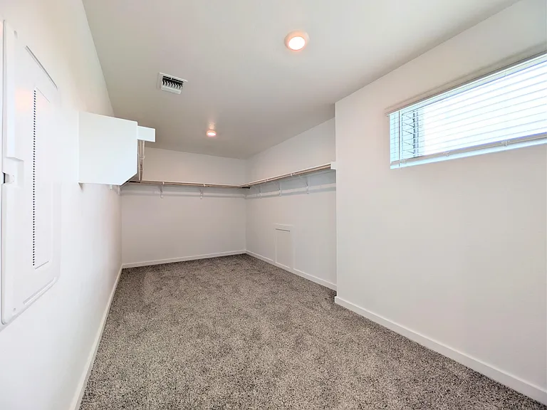 9400 Oxbow Strap Dr — Photo 28
