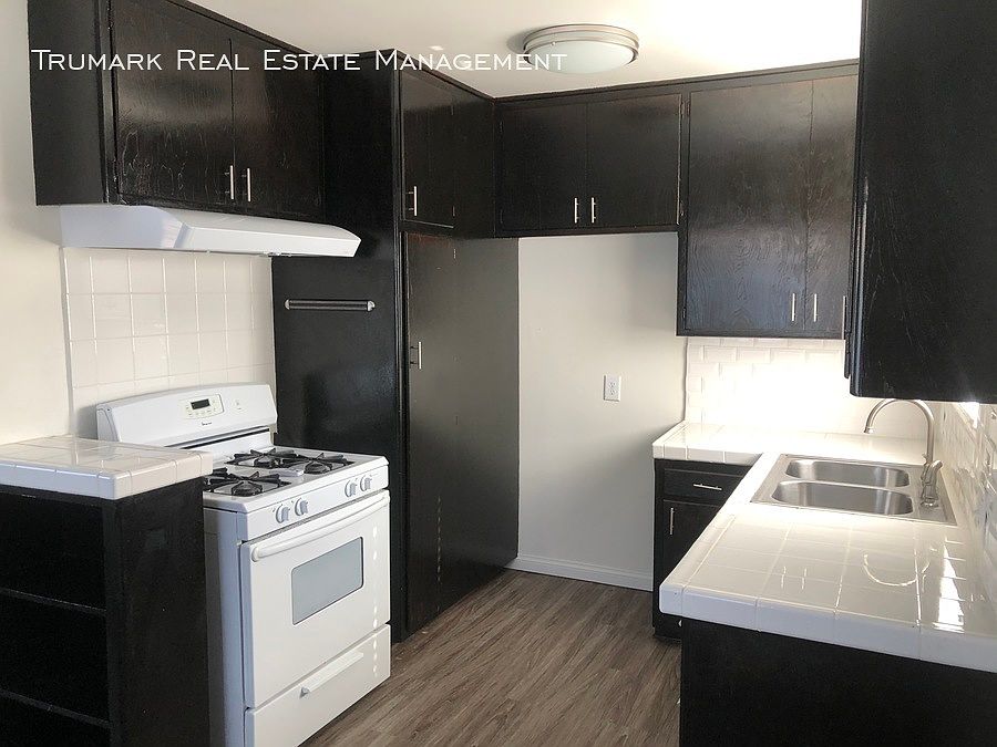 1st image of 1811 Huntington Dr APT 7
