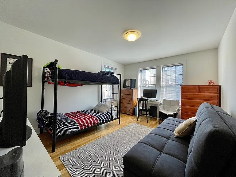 825 W 187th St #4B — Photo 8