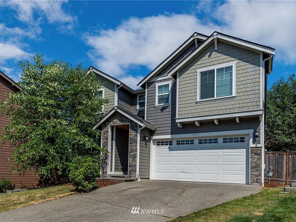 1st image of 1327 37th Street Pl SE