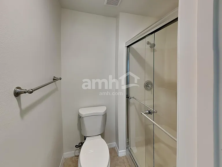 7740 Harbor Lake Dr — Photo 10