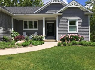 1164 Hawkins Ct, Kalamazoo, MI 49009