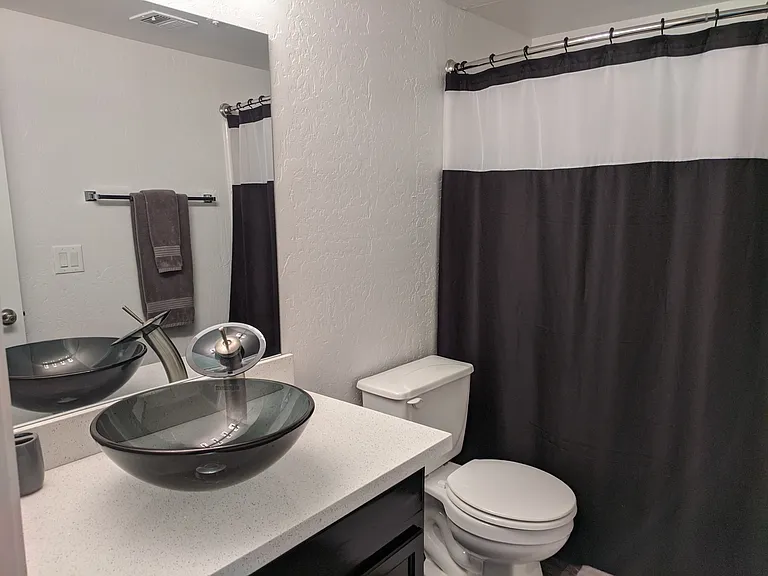 The Allison Condominiums — Photo 34