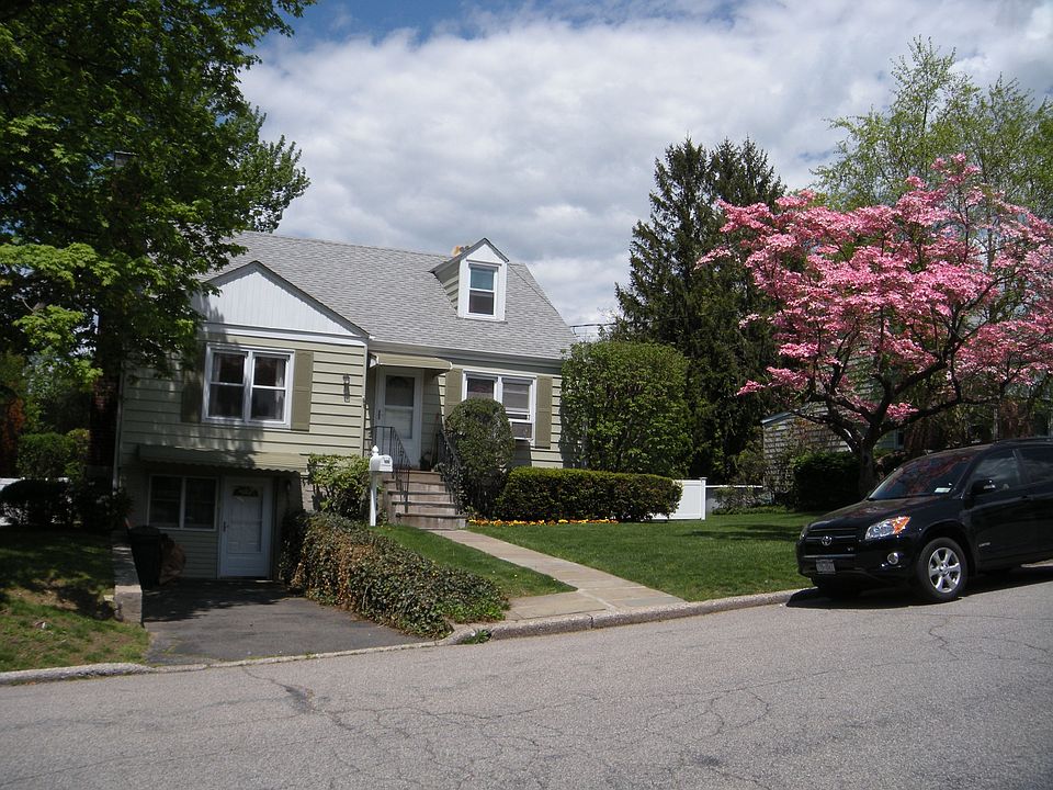 10 Grove Street