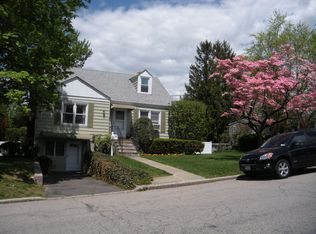 10 Grove St, Dobbs Ferry, NY 10522