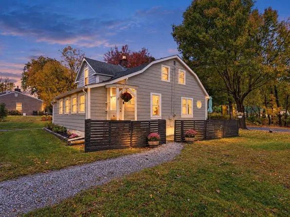 78 Dudley Rd, Oxford, MA 01540