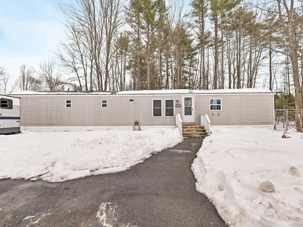 19 Pebblestone Lane, Rochester, NH 03867