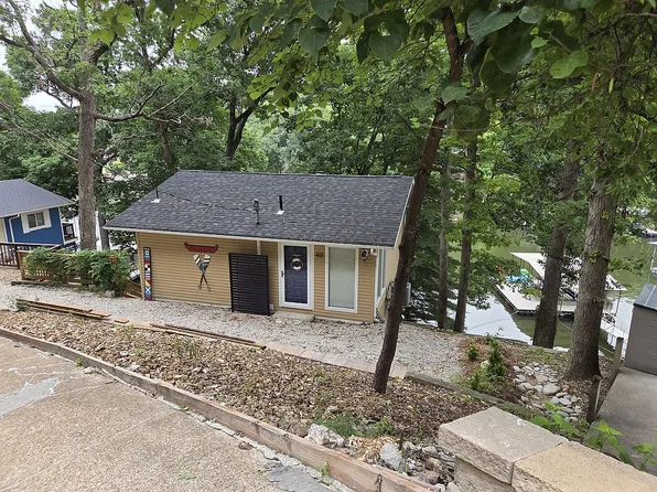 401 Four Winds Dr, Lake Ozark, MO 65049
