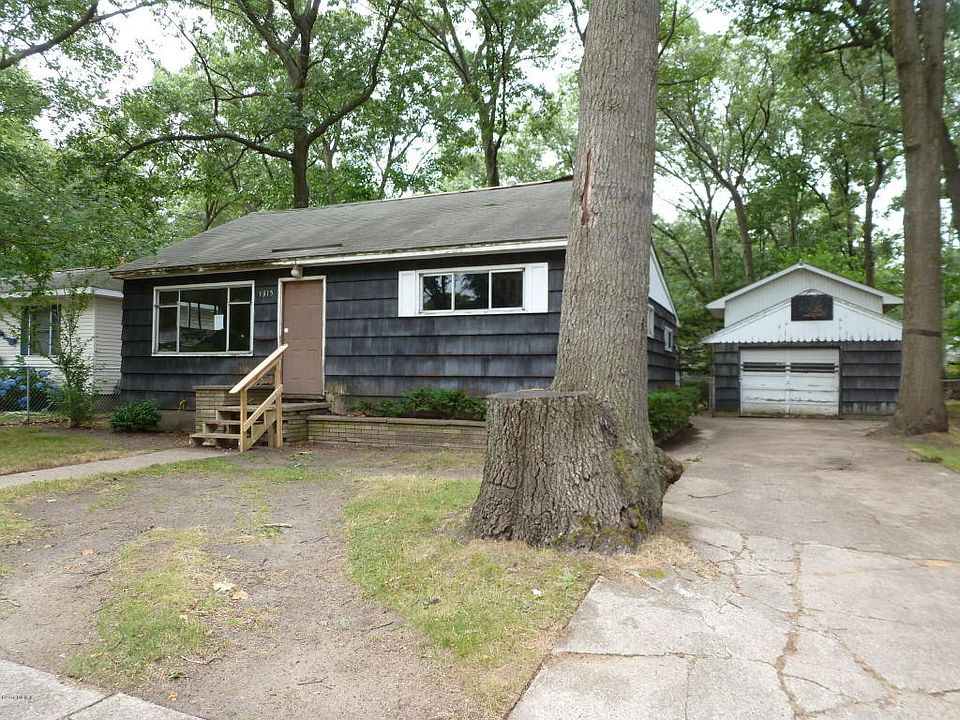 1st image of 1315 Langeland Ave