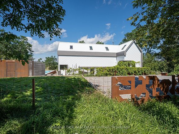 2nd image of 82 Wilson Rd