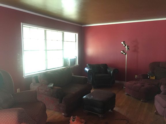 3rd image of 1822 E Applebury Dr
