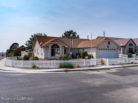 2nd image of 3001 Municipal Dr #A
