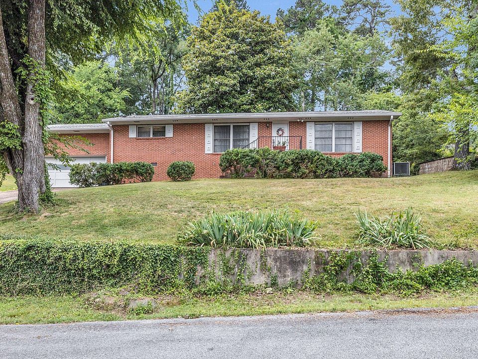 1st image of 923 Belvoir Hills Cir
