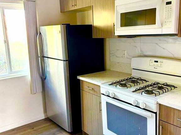 5th image of 1462 S Bedford St APT 4