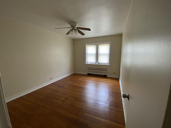 4th image of 6945 S Crandon Ave #G4