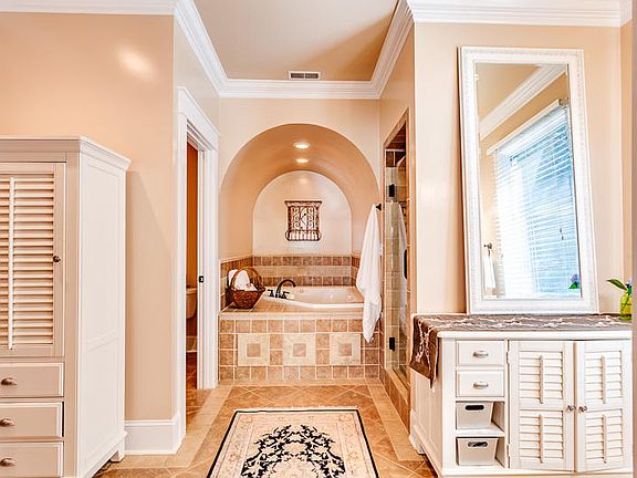 5th image of 9212 Double Eagle Ln
