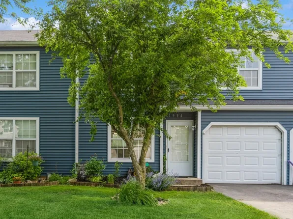 1994 Countryside Ln, Round Lake Beach, IL 60073
