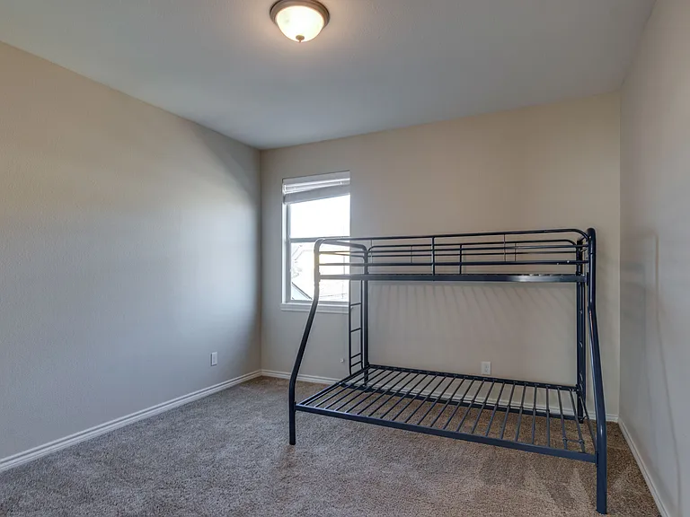 5509 Soledad Dr — Photo 13
