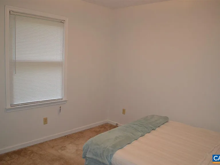 15 Englewood Dr — Photo 19