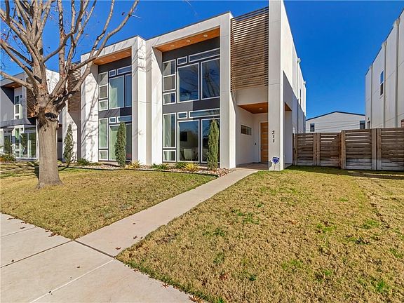 3rd image of 211 Adrian Dr