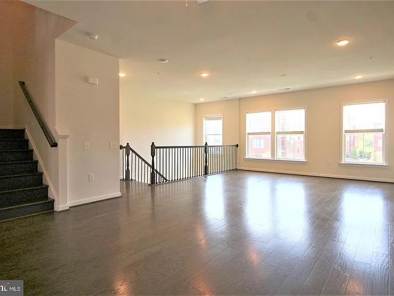 3974 Norton Pl #50 — Photo 17
