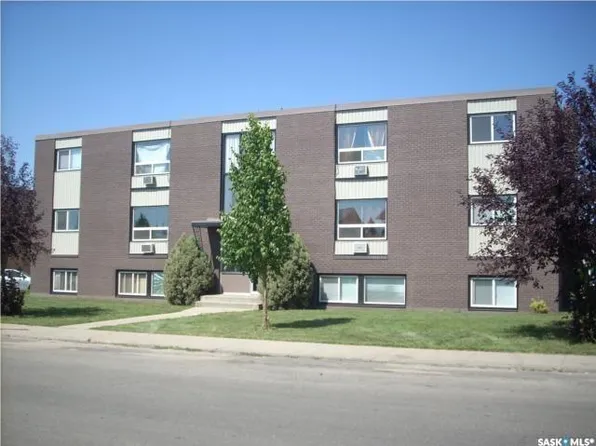 UNIT 32-3113 7th STREET E, Saskatoon, SK S7H 1B2