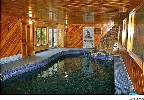 2nd image of 7132 Taylor Rd