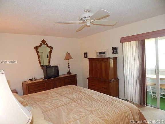 3rd image of 211 Wellington A