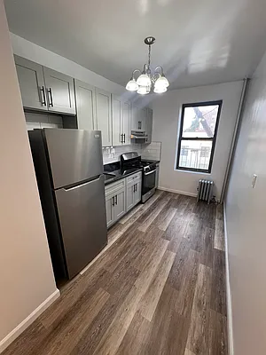 Rented by Ben Bay Realty Co. of Bay Ridge | media 14