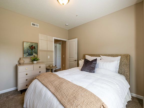 4th image of 7405 Long Rd #103