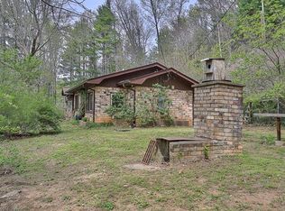103 Mountain Ridge Dr, Swannanoa, NC 28778