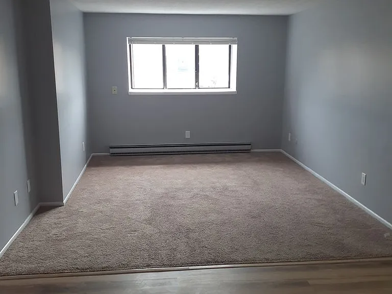 9 Eleven Alumni Avenue 331 Hope St — Photo 4