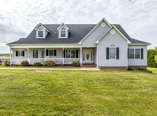 29349 Hawthorne Dr, Meadowview, VA 24361