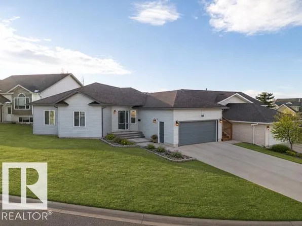 701 Sparrow Close, Cold Lake, AB T9M 2B7