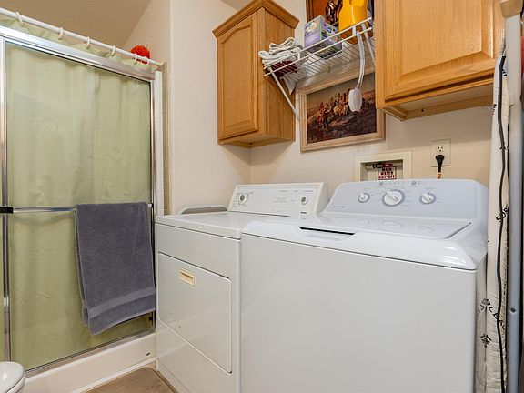 4th image of 10339 E 31st Pl