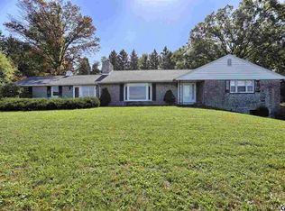 207 W Winding Hill Rd, Mechanicsburg, PA 17055